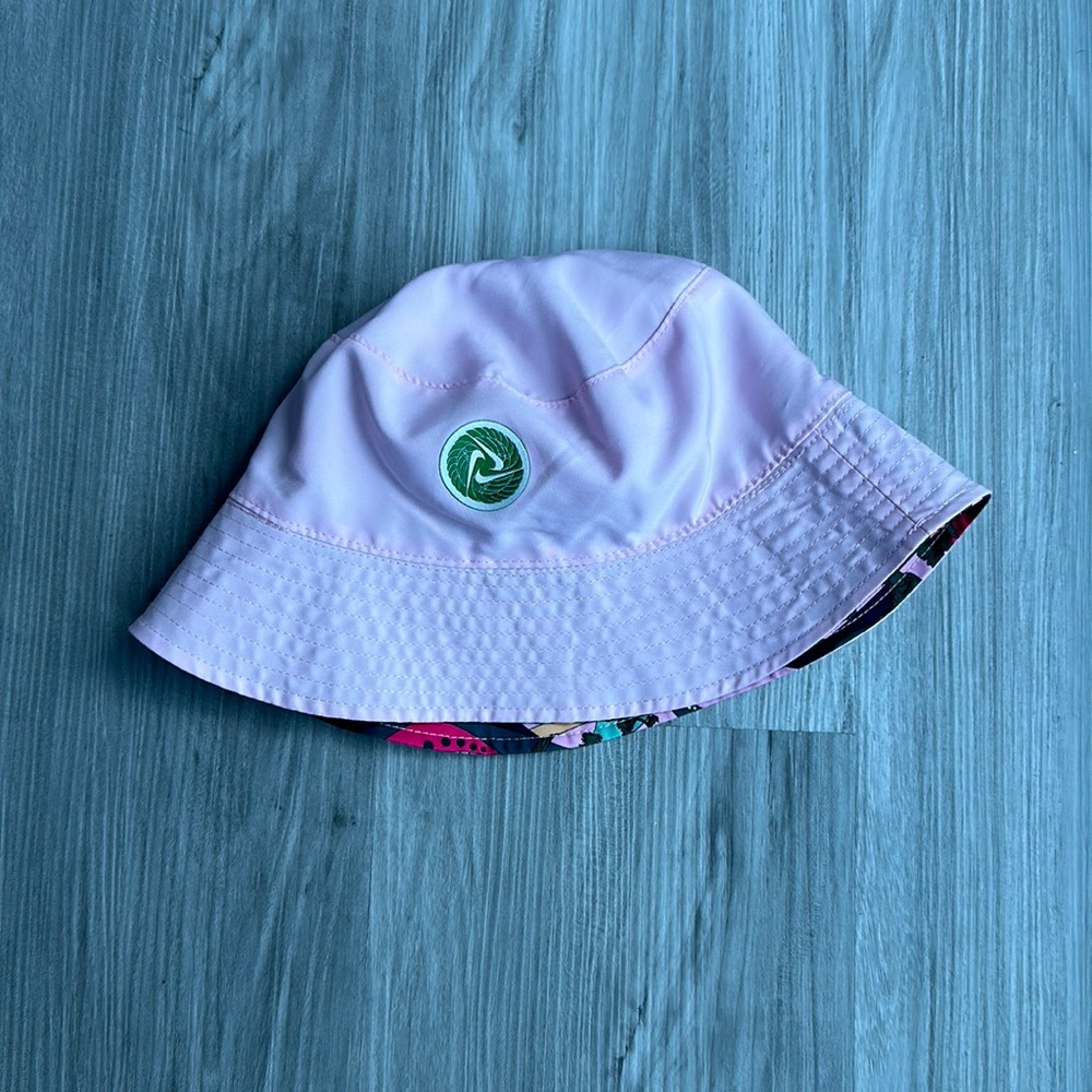 Nike reversible bucket hat